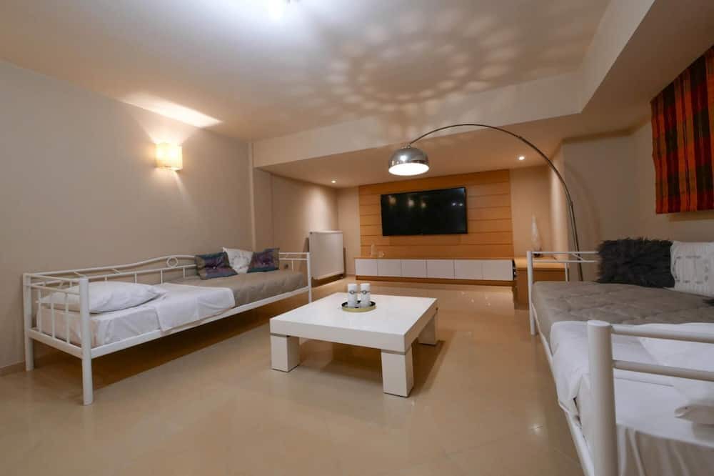 Photo of Livingroom in Kavos