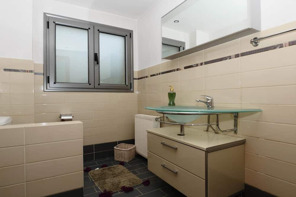 Photo of Bathroom in Kavos