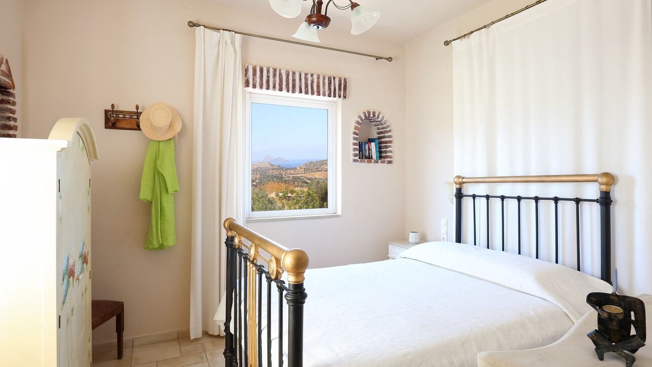 Photo of Bedroom in Faistos