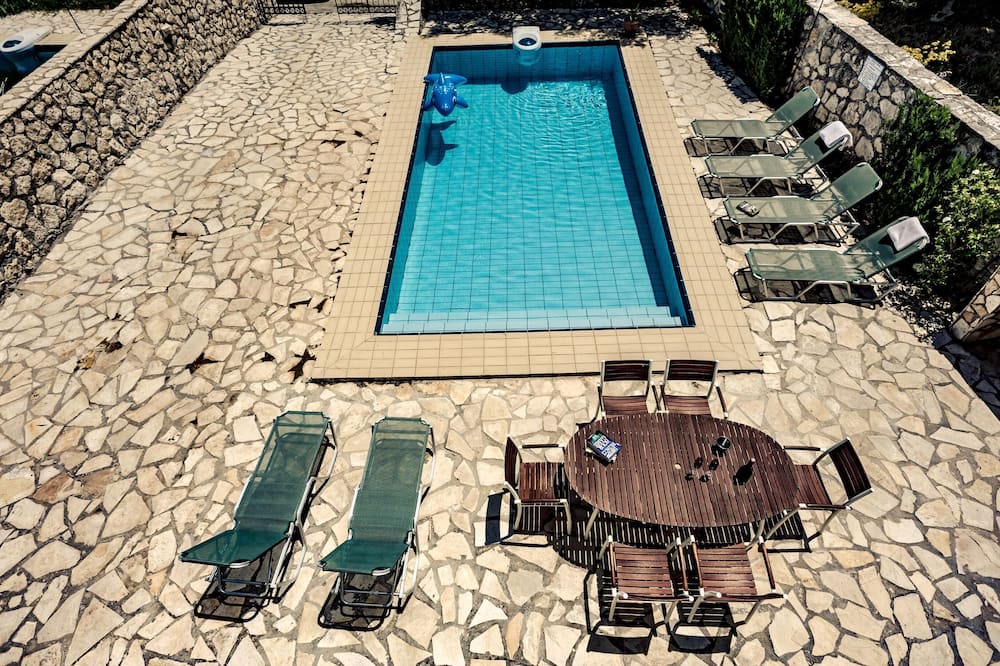 Photo of Outdoor in Agrilia