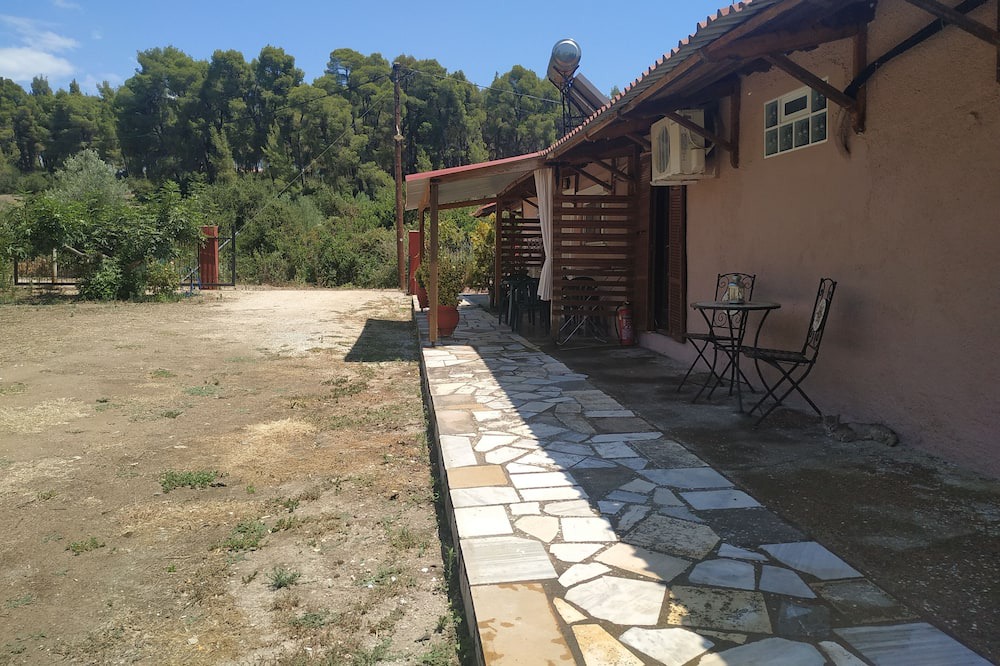 Photo of Outdoor in Metamorfosi