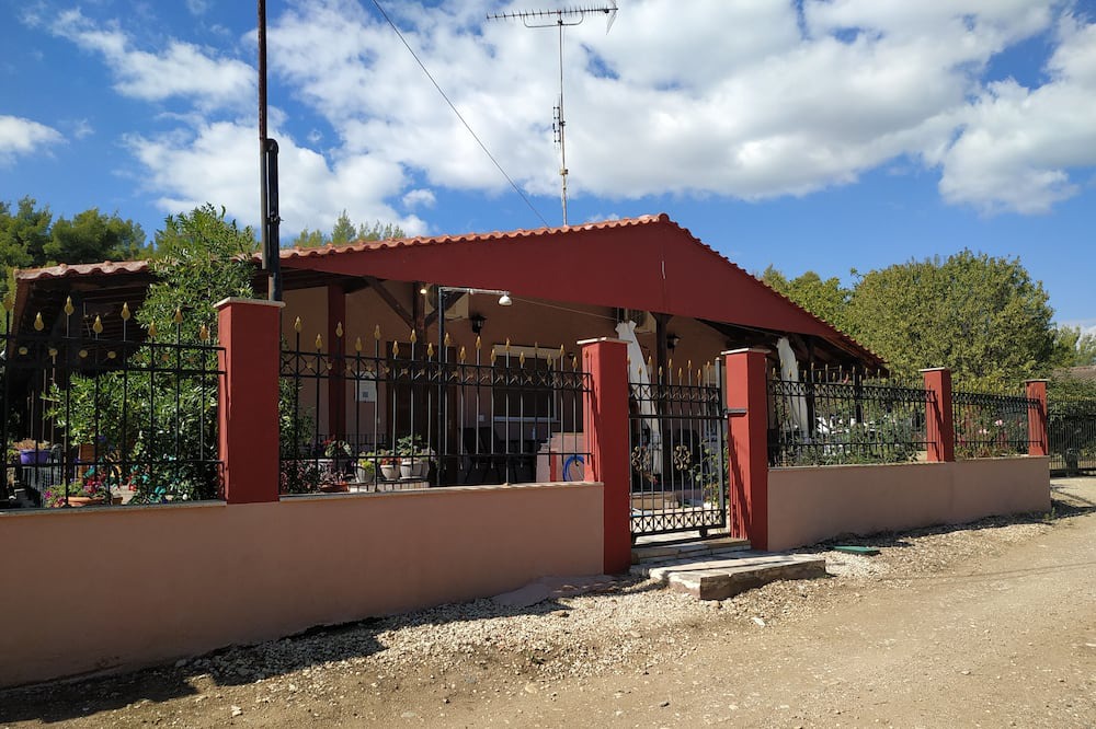 Photo of Outdoor in Metamorfosi