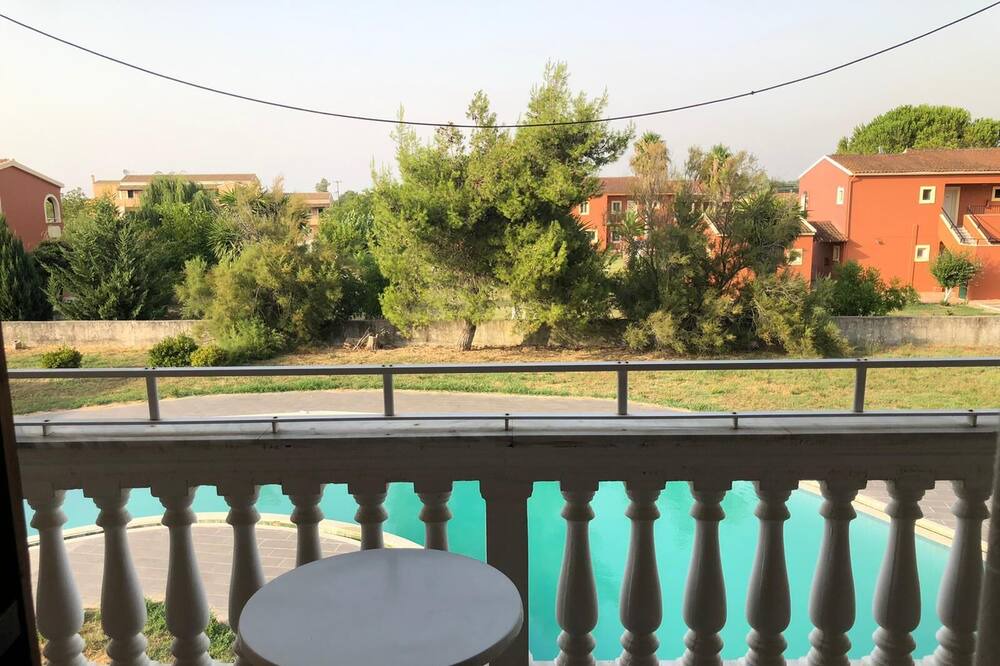 Photo of Patio Balcony in Esperion