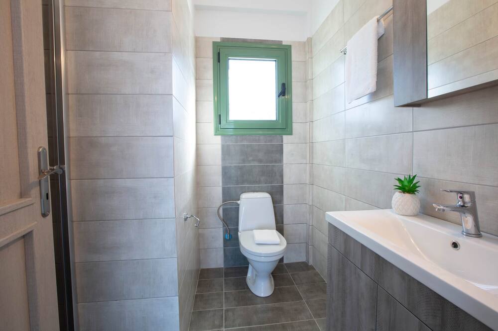 Photo of Bathroom in Kalamitsi