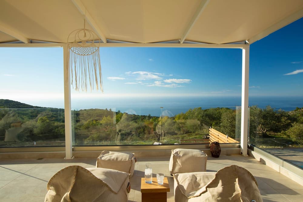 Photo of Patio Balcony in Kalamitsi
