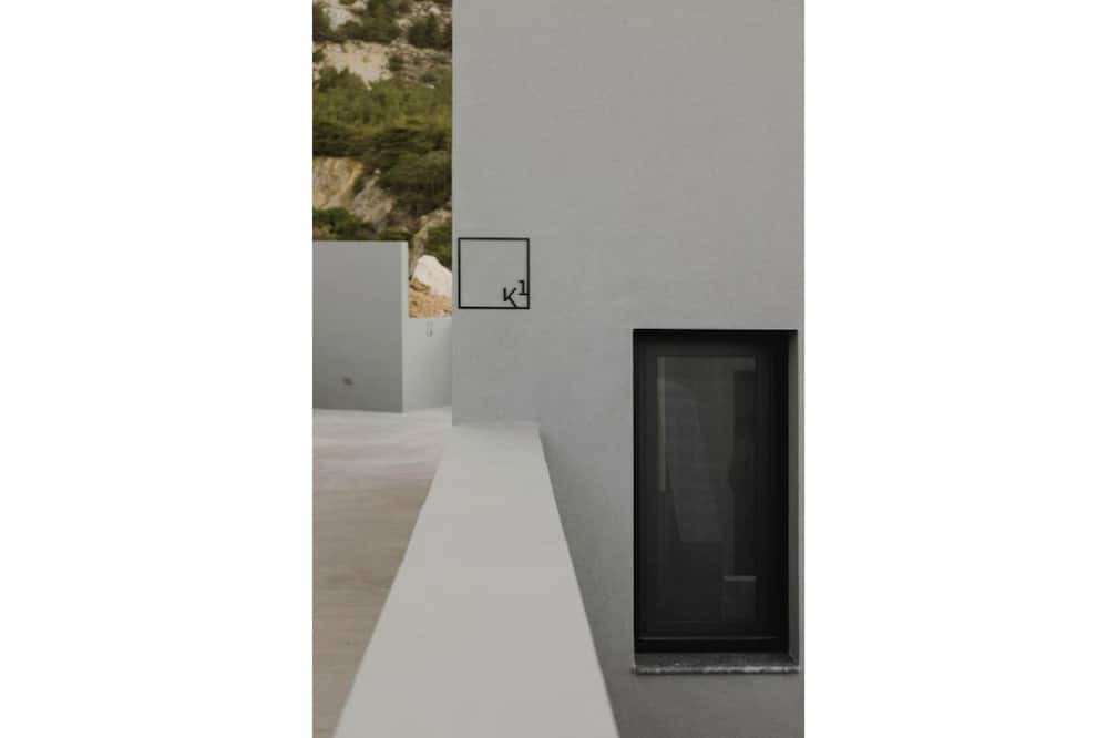 Photo of Others in Aperio
