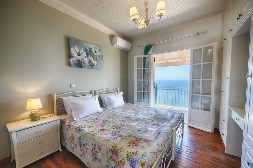 Photo of Bedroom in Afionas