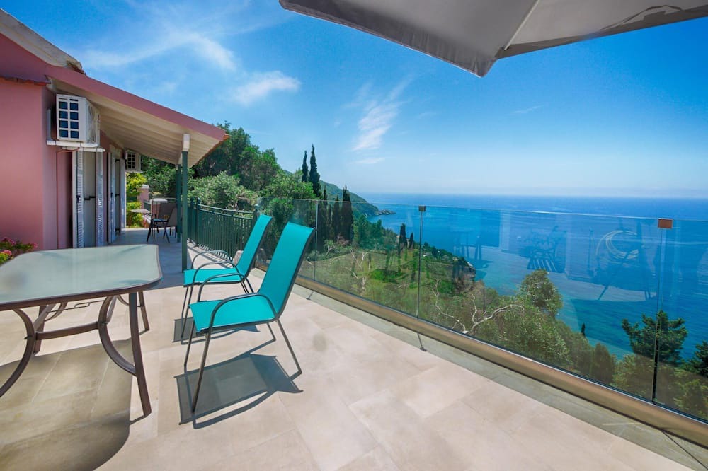 Photo of Patio Balcony in Afionas