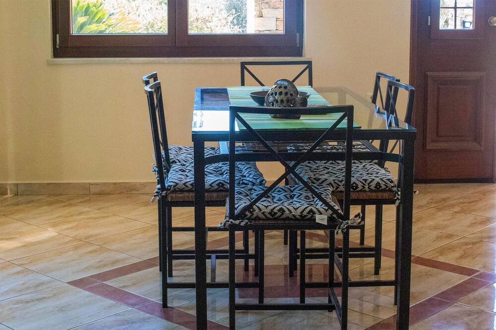 Photo of Bedroom in Artemida