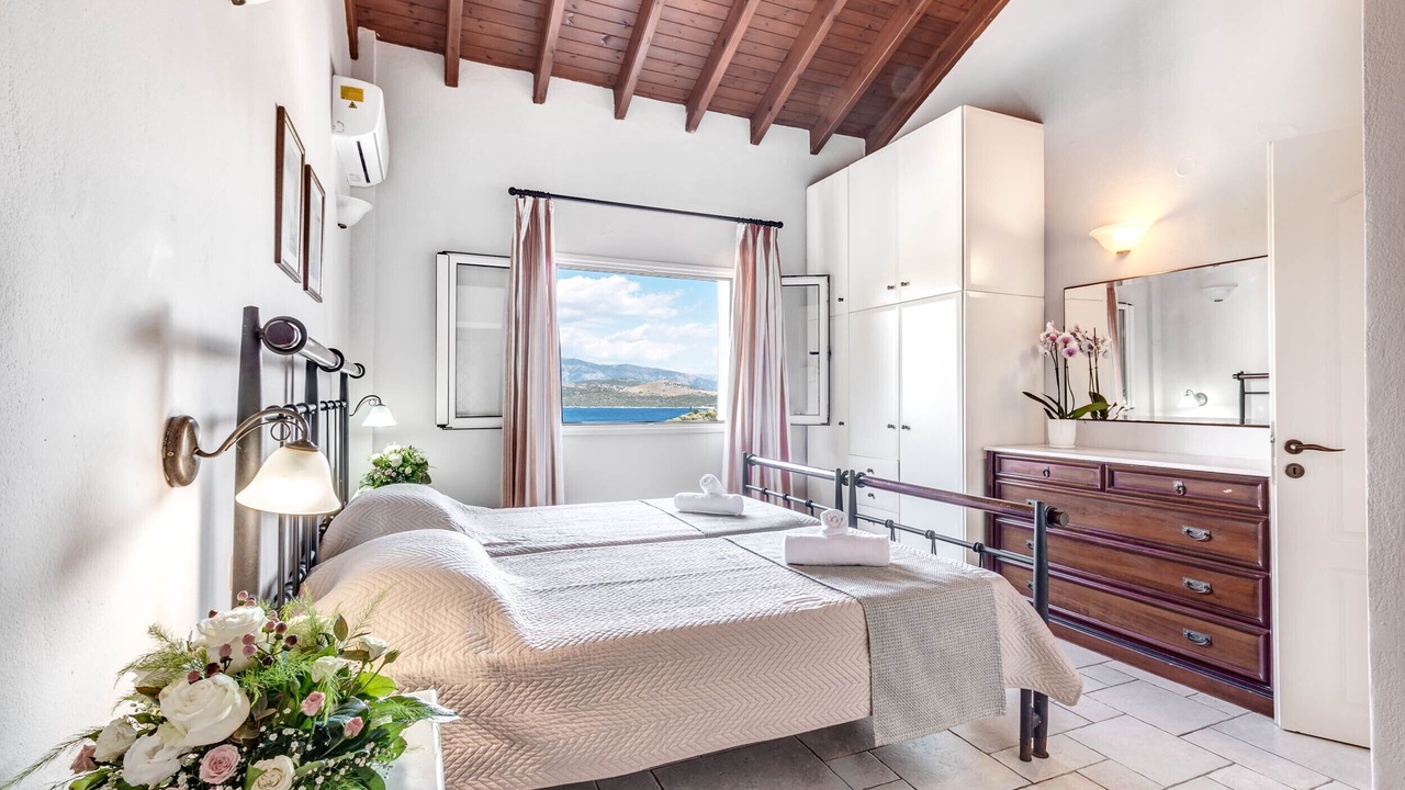 Photo of Bathroom in Agios Stefanos Avliotes