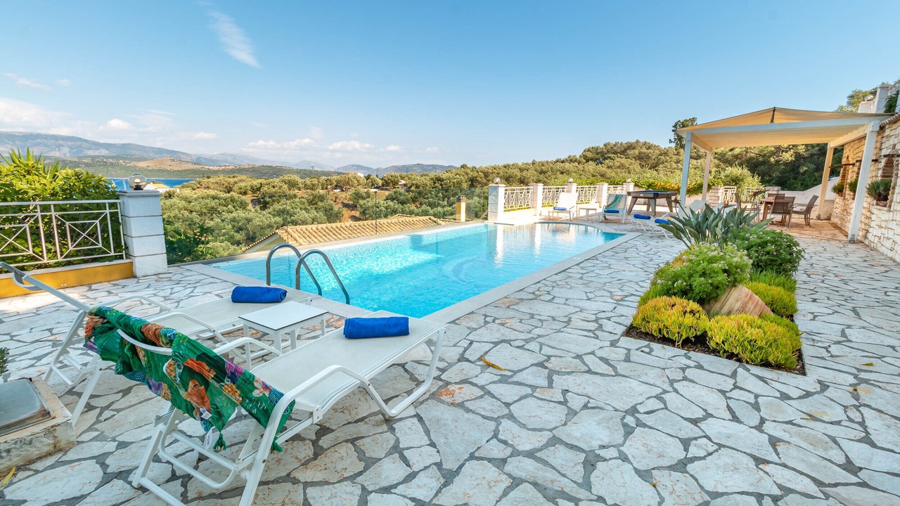 Photo of Bathroom in Agios Stefanos Avliotes