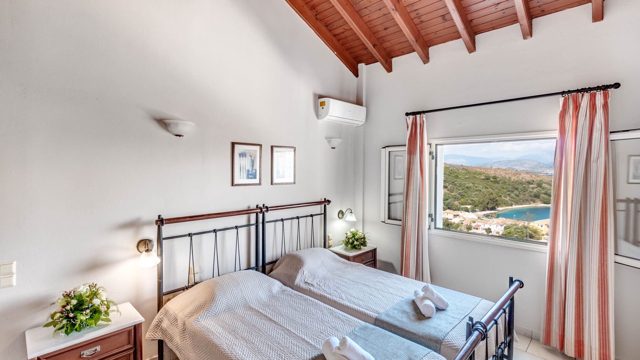 Photo of Bathroom in Agios Stefanos Avliotes