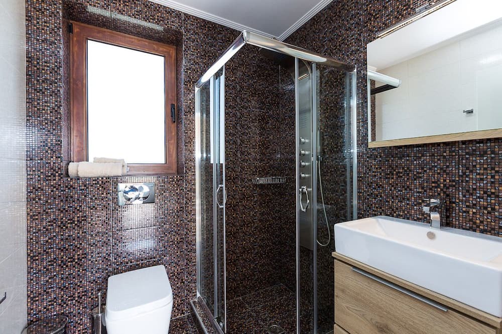 Photo of Bathroom in Kalyves