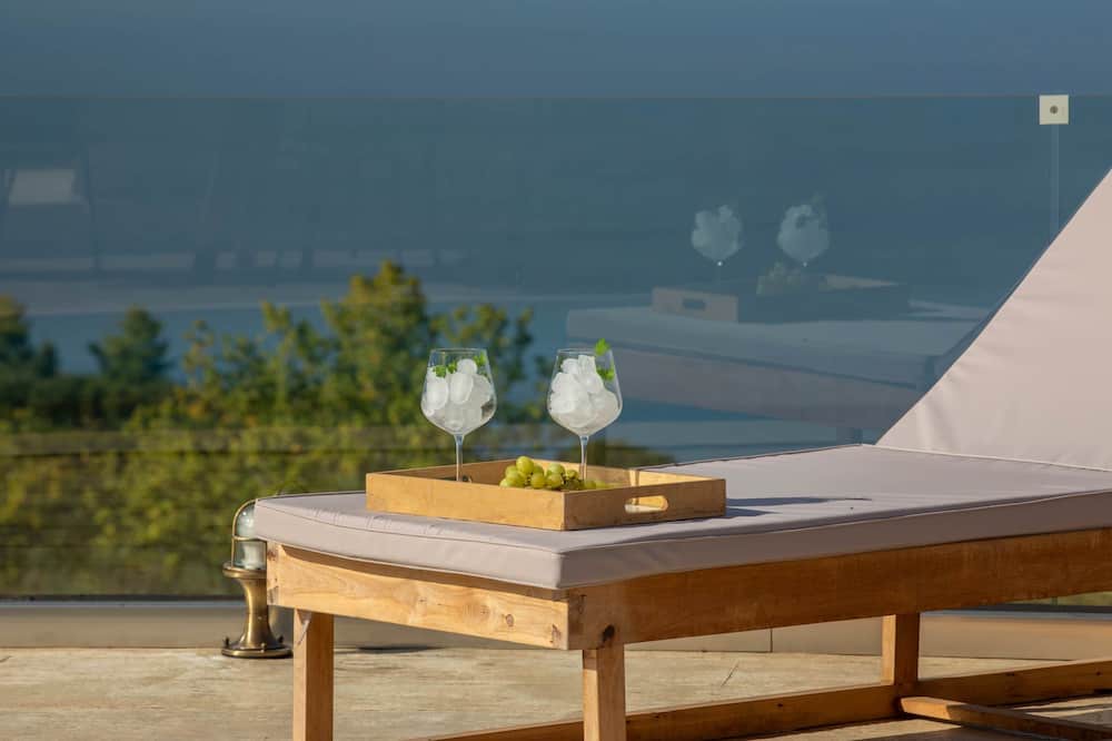 Photo of Outdoor in Kalamitsi