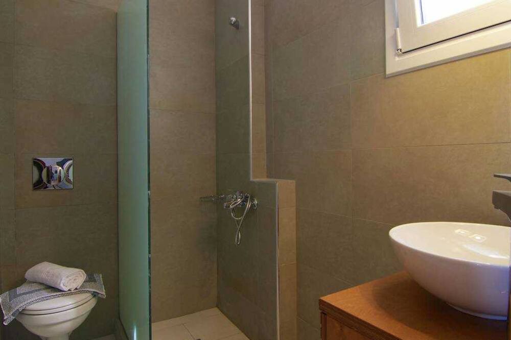 Photo of Bathroom in Kirianna