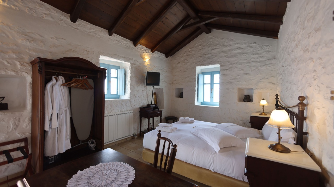 Photo of Bedroom in Omales