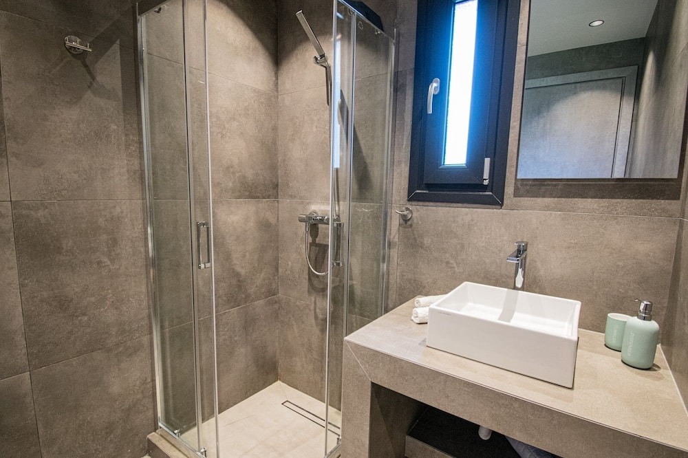 Photo of Bathroom in Nea Iraklia