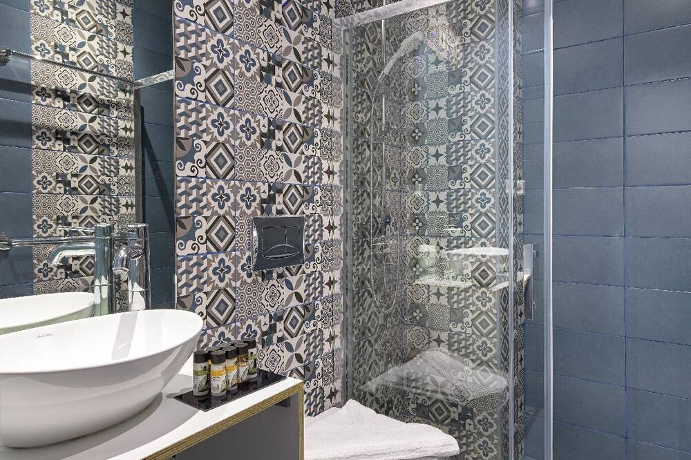 Photo of Bathroom in Rhodes Old Town