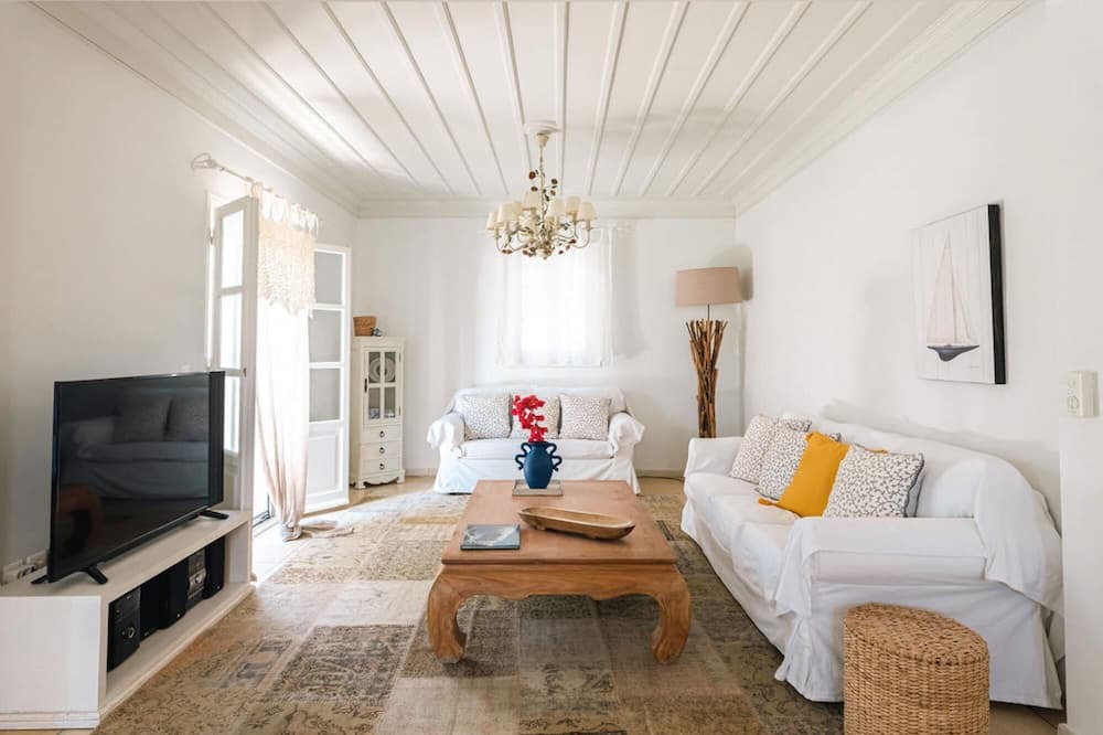 Photo of Livingroom in Spetses