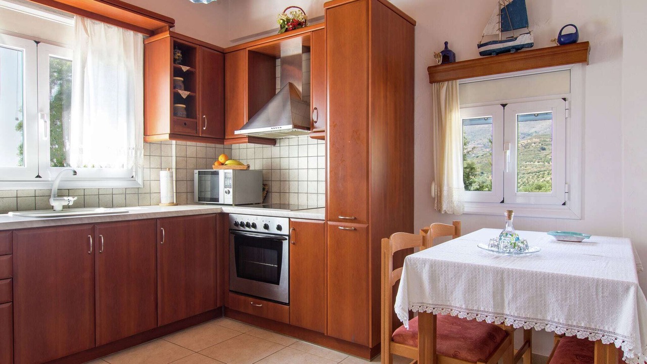 Photo of Kitchen in Lefkogeia
