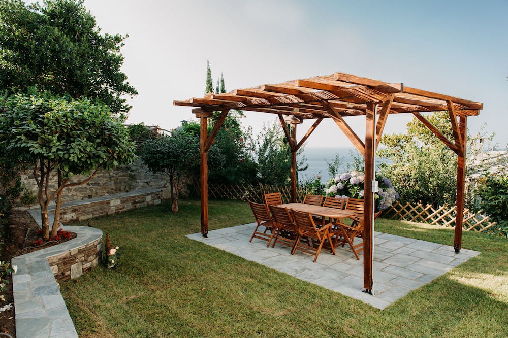 Photo of Outdoor in Mouresi