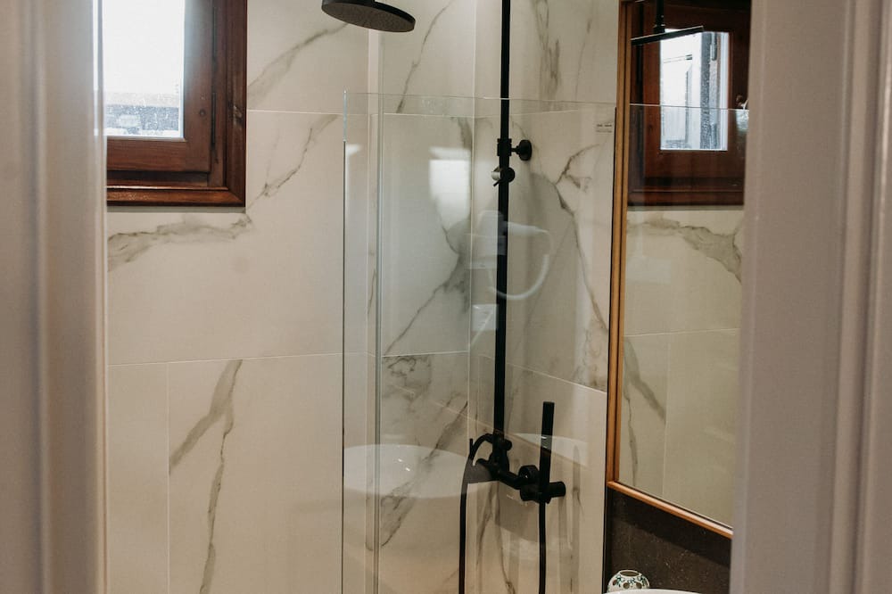 Photo of Bathroom in Mouresi