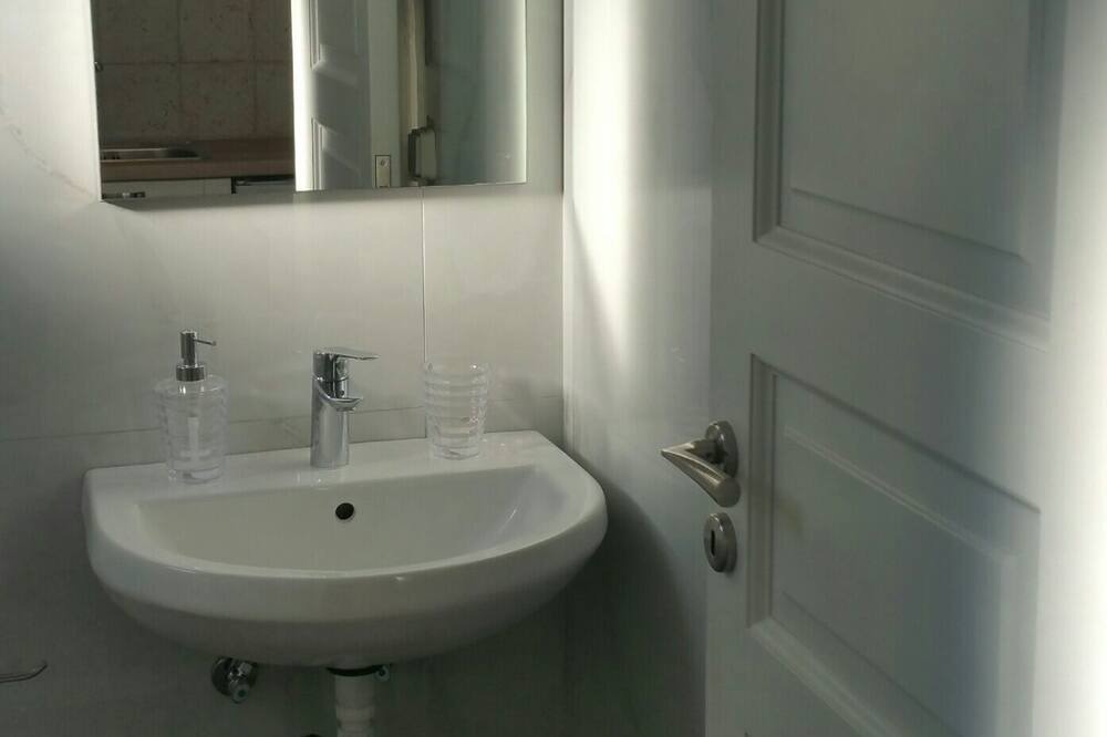 Photo of Bathroom in Naxos