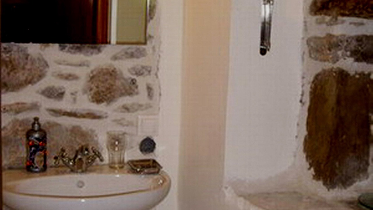 Photo of Bathroom in Faistos