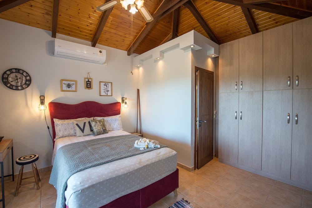 Photo of Bedroom in Agii Anargiri