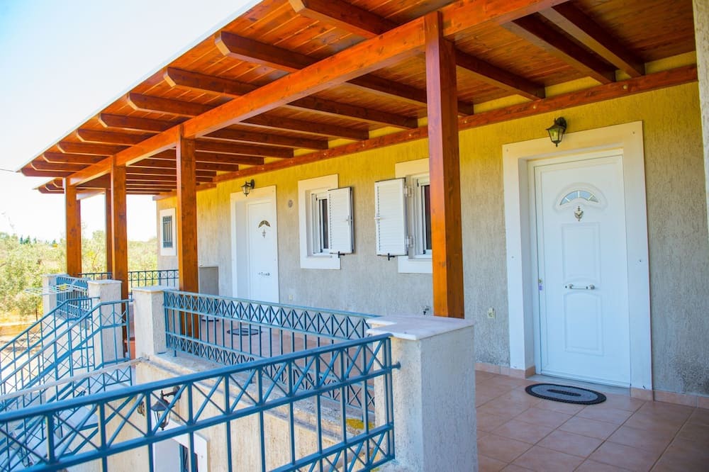 Photo of Patio Balcony in Agii Anargiri