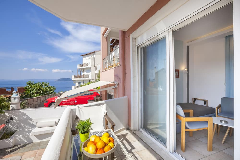 Photo of Patio Balcony in Neos Marmaras