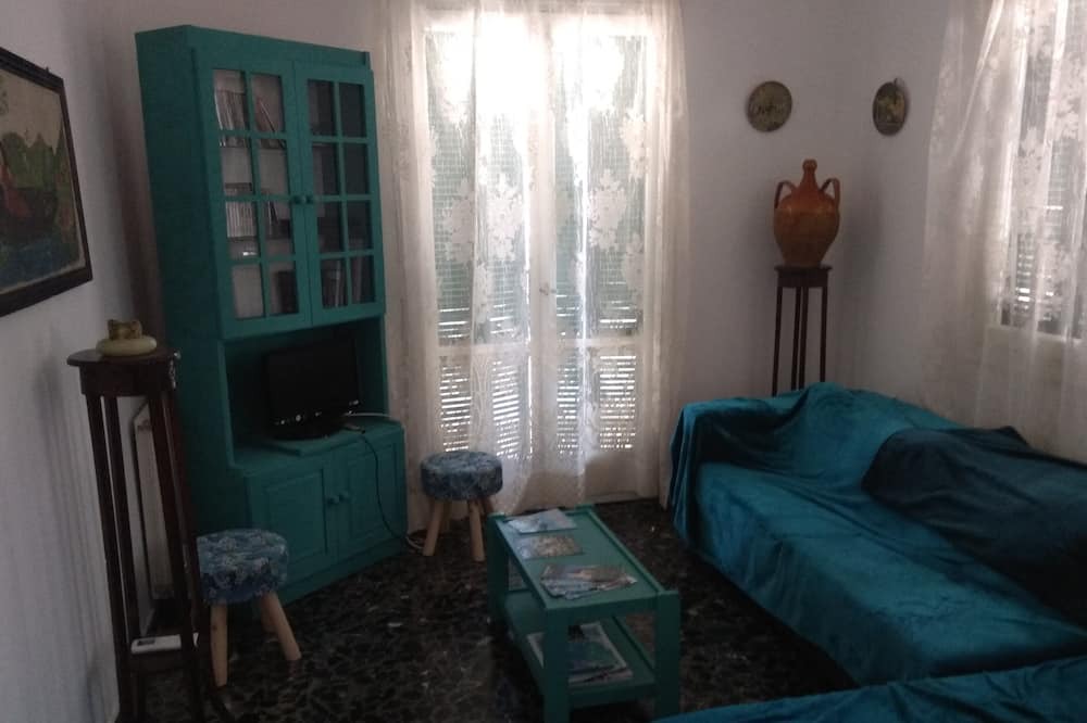 Photo of Livingroom in Tinos Town