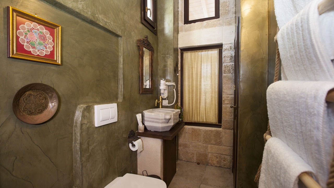 Photo of Bathroom in Rhodes Old Town