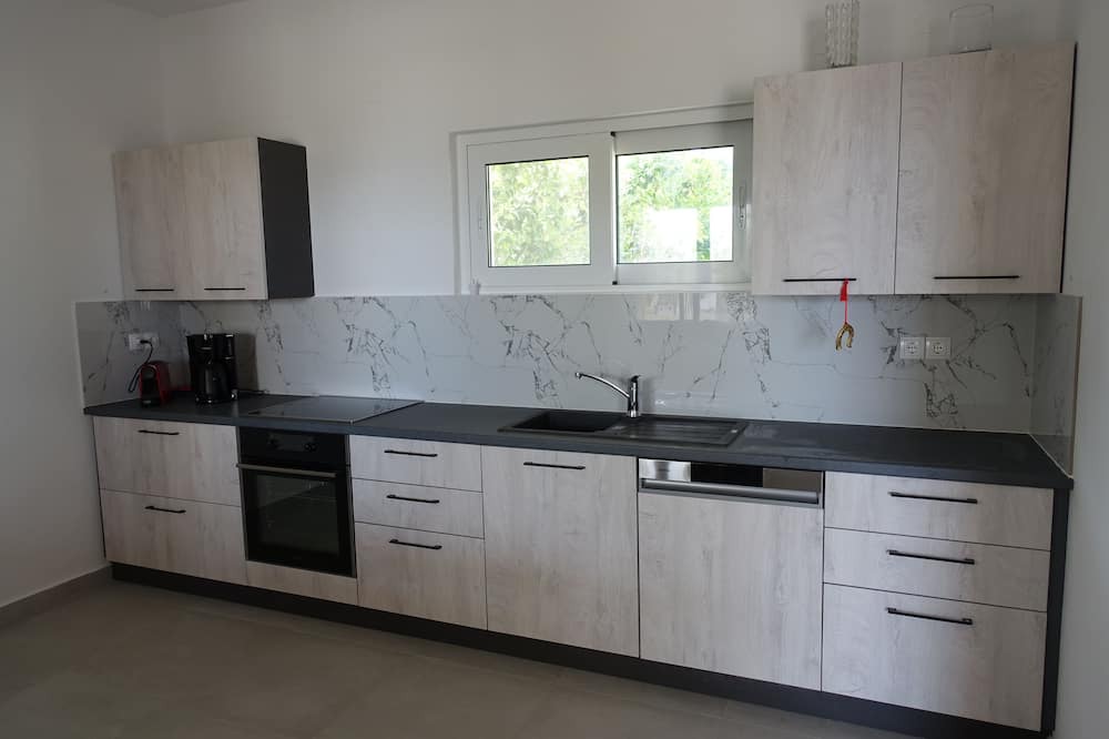 Photo of Kitchen in Troizinia