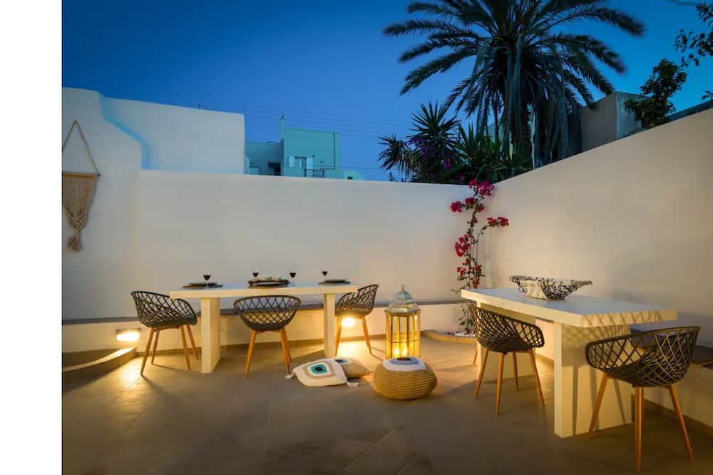 Photo of Patio Balcony in Karterados