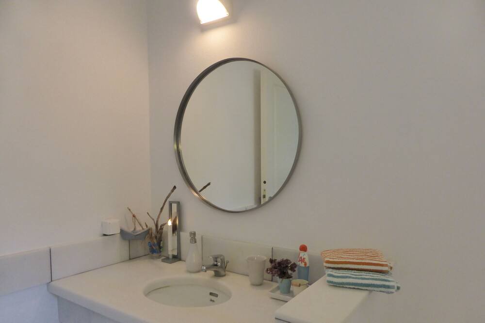 Photo of Bathroom in Plaka