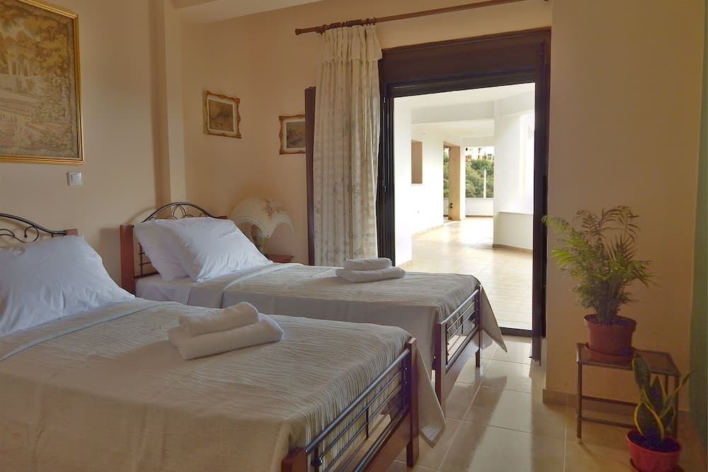 Photo of Bedroom in Kouvaras