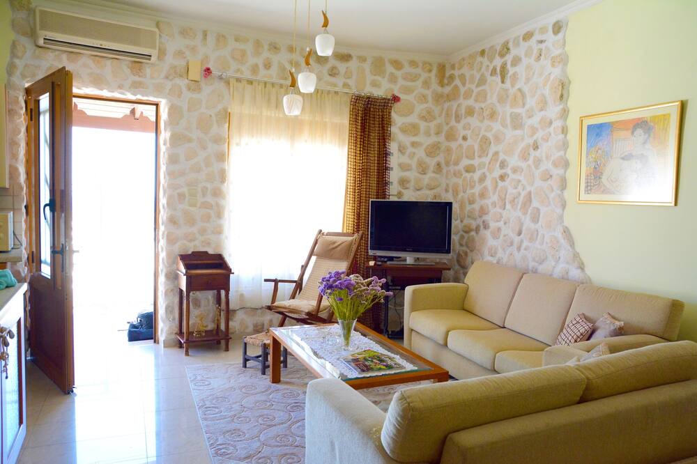 Photo of Livingroom in South Rhodes