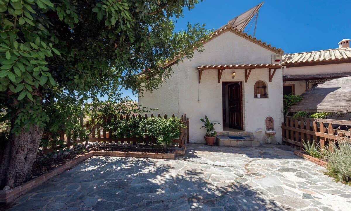 Photo of Outdoor in Paralia Vergas