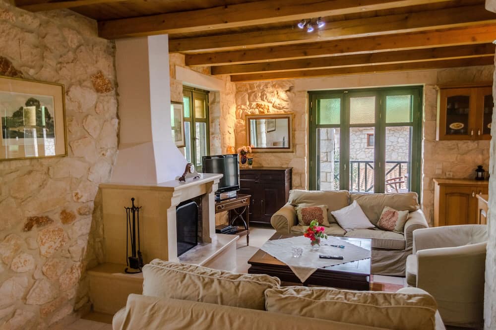 Photo of Livingroom in Akrotiri