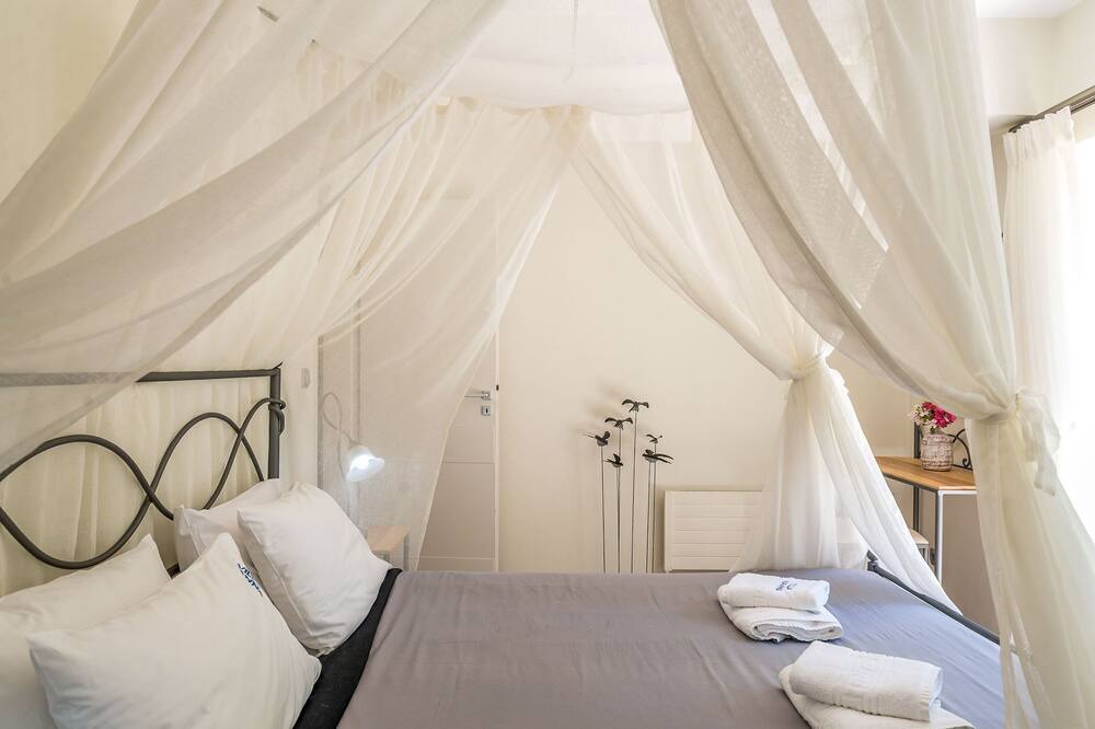 Photo of Bedroom in Vamos