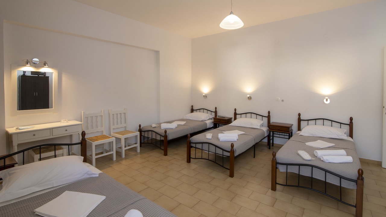 Photo of Bedroom in Platis Gialos