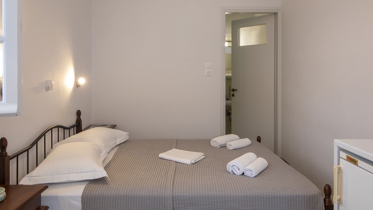 Photo of Bedroom in Platis Gialos