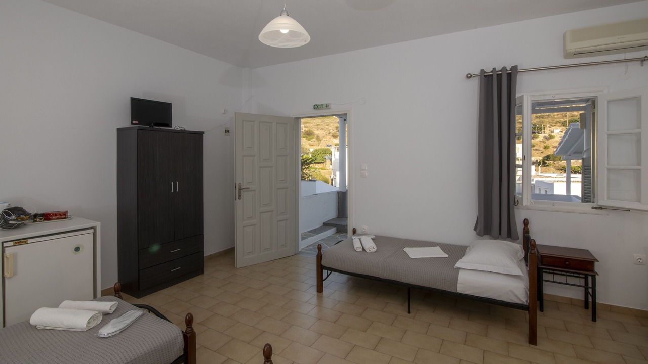 Photo of Bedroom in Platis Gialos