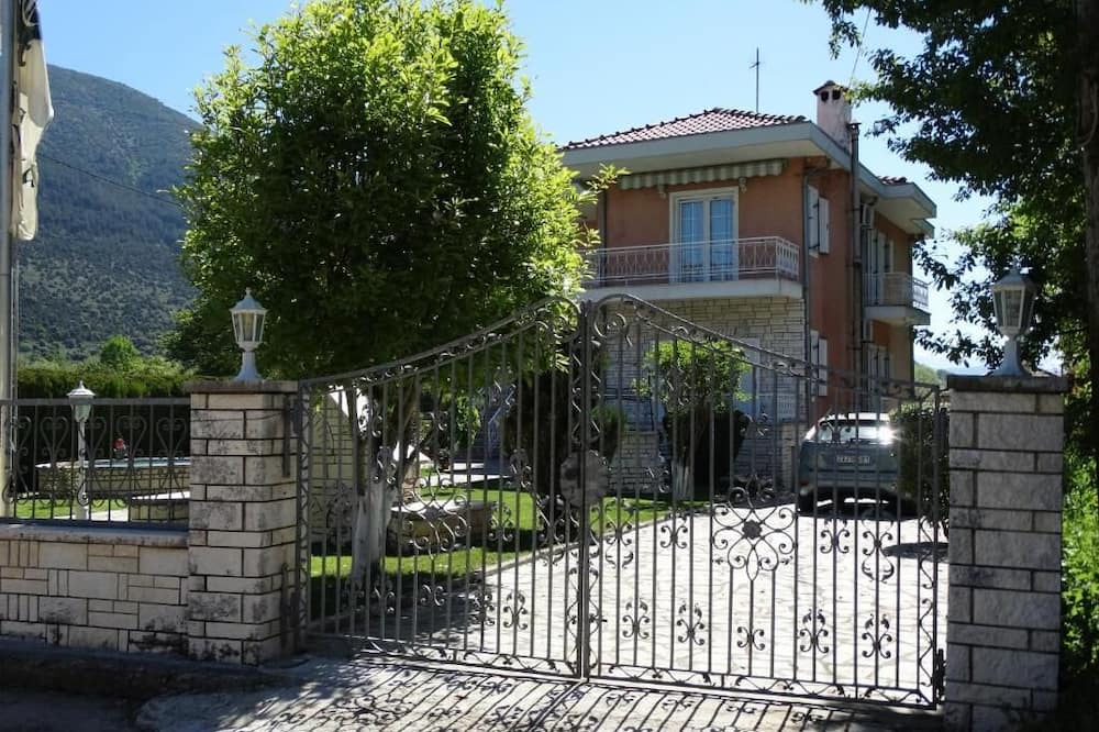 Photo of Outdoor in Ioannina Town Centre