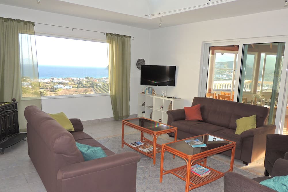Photo of Livingroom in Kefalos