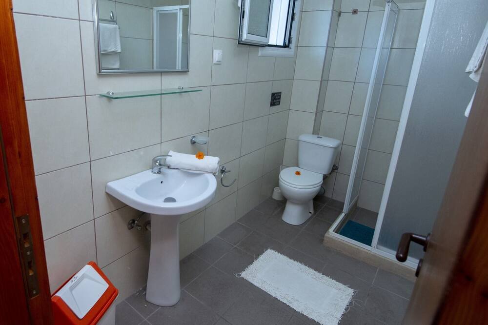 Photo of Bathroom in Roda