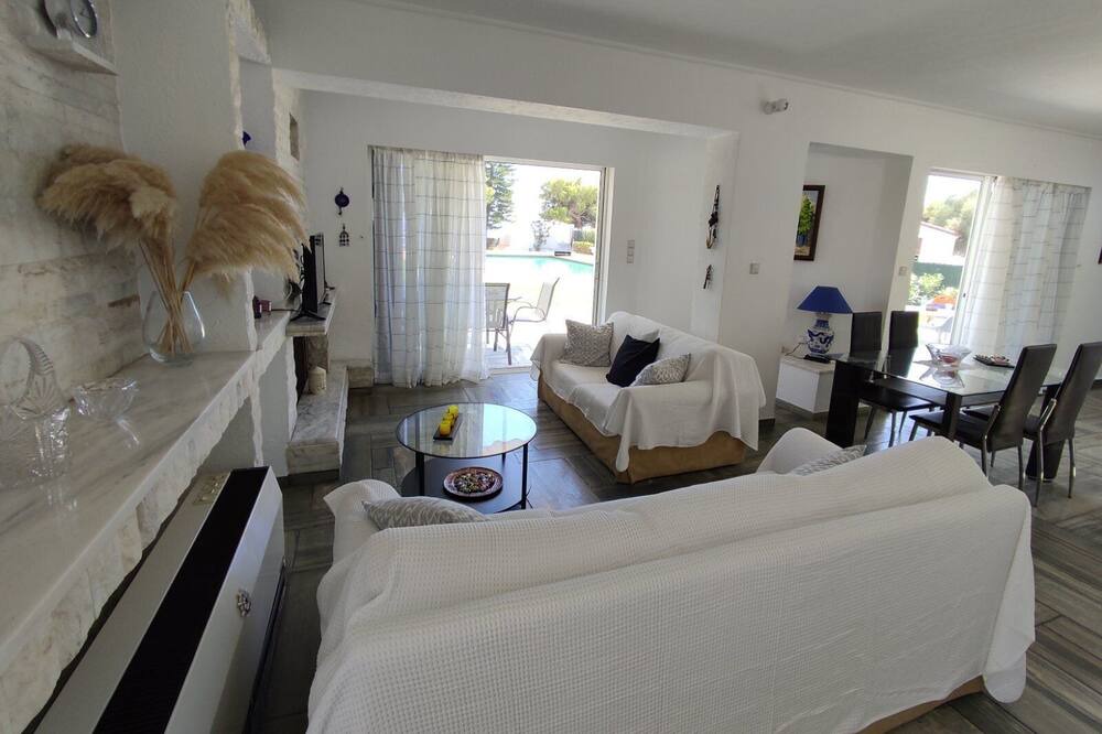 Photo of Livingroom in Kineta