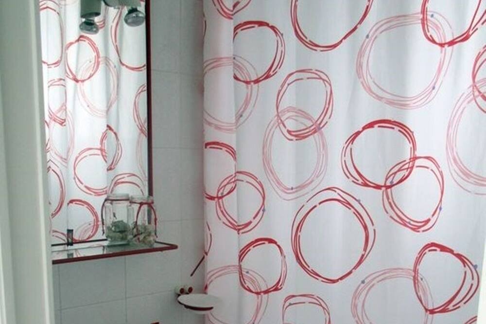 Photo of Bathroom in Kineta