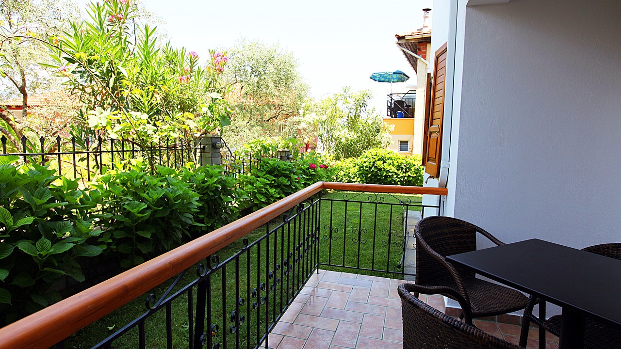 Photo of Patio Balcony in Chrisi Akti